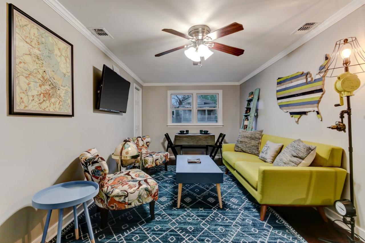 Apartmán Vibrant, Colorful Building With Backyard Firepit And Games