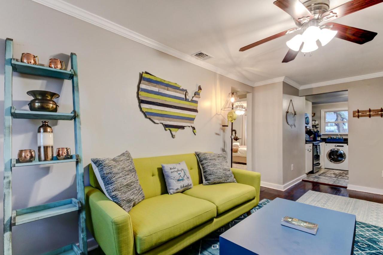 Apartamento Vibrant, Colorful Building With Backyard Firepit And Games *